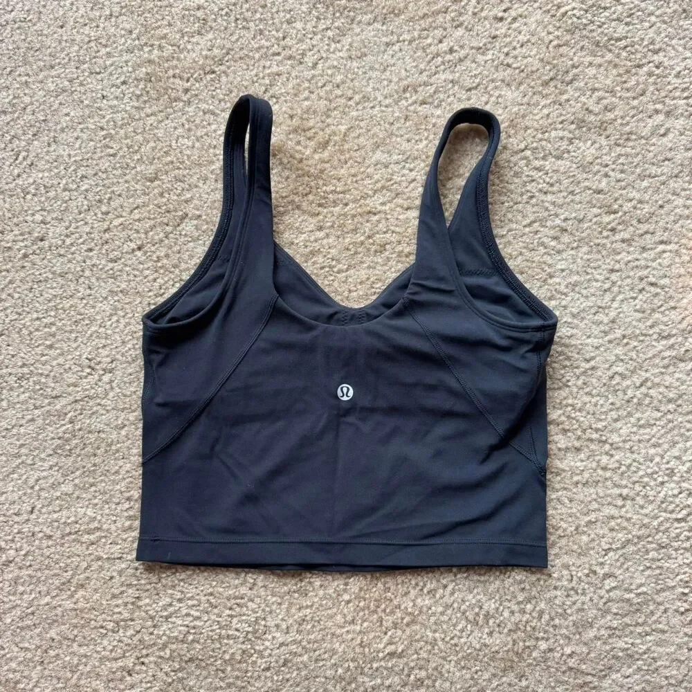 Lululemon Women's Black and Navy Crop-top